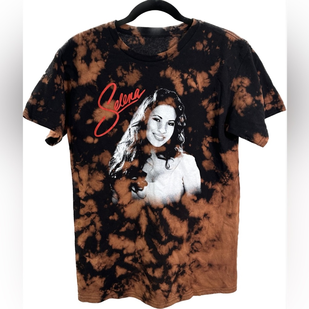 Selena vintage bleached t-shirt